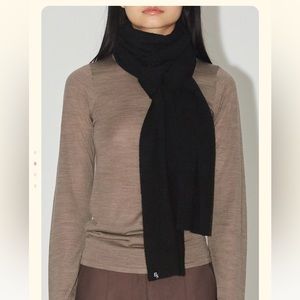 Uncle Studios Cashmere Skinny scarf